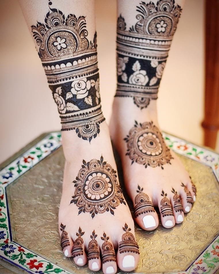 feet_mehndi_design